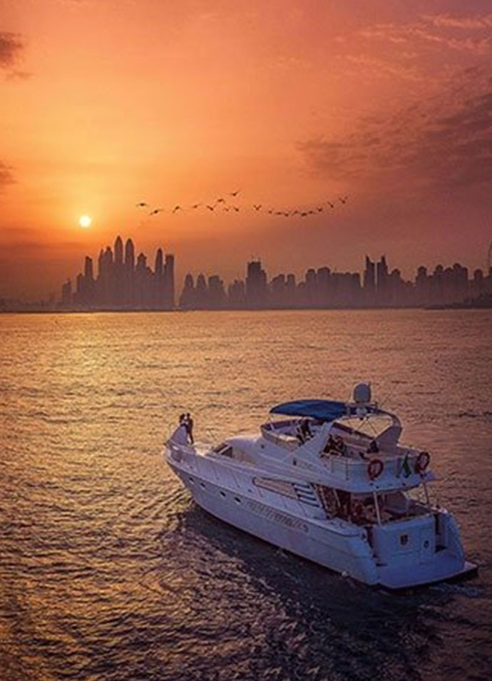 yatch-cruise